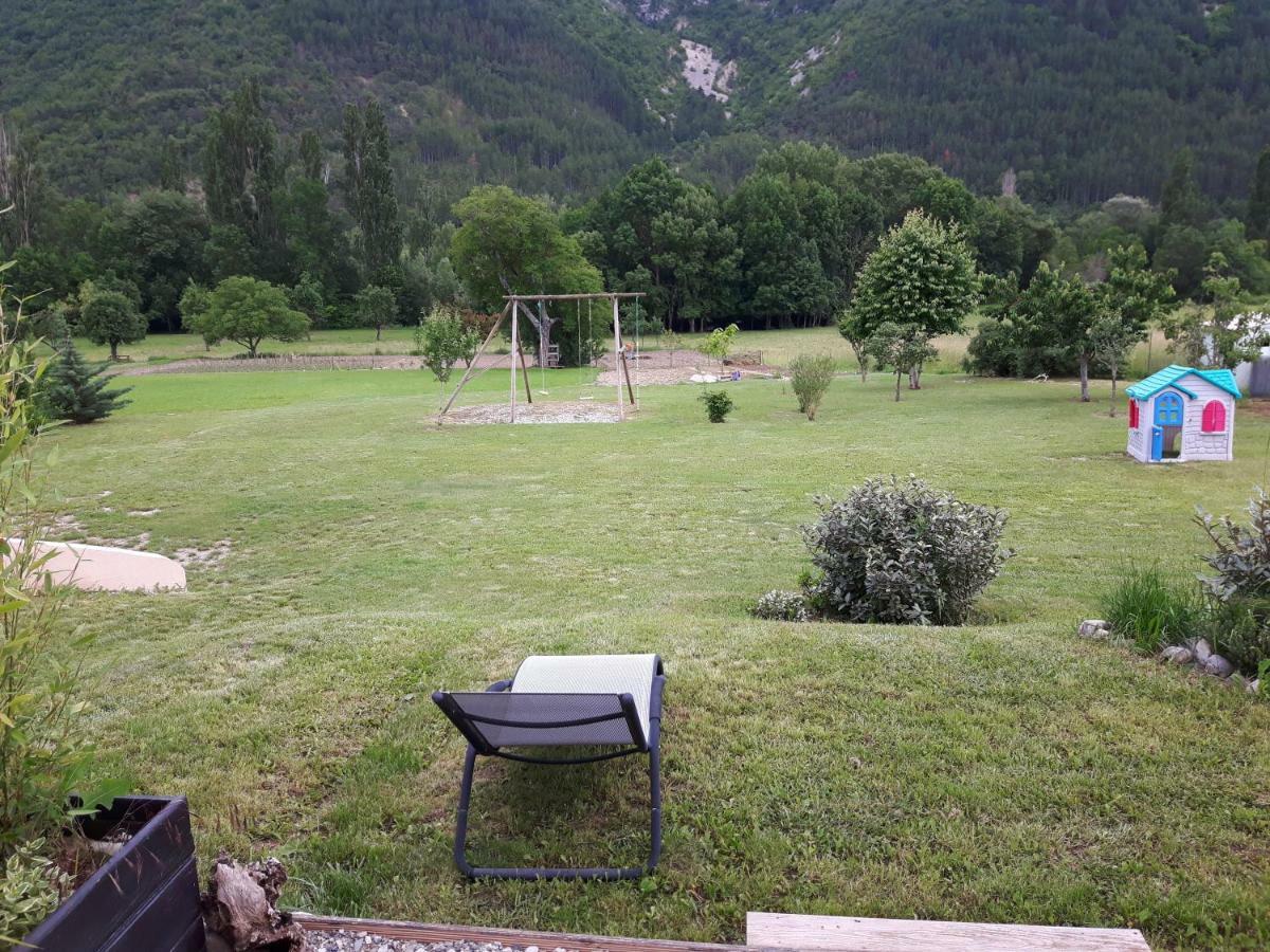La Petite Maison 05 Trescléoux Dış mekan fotoğraf
