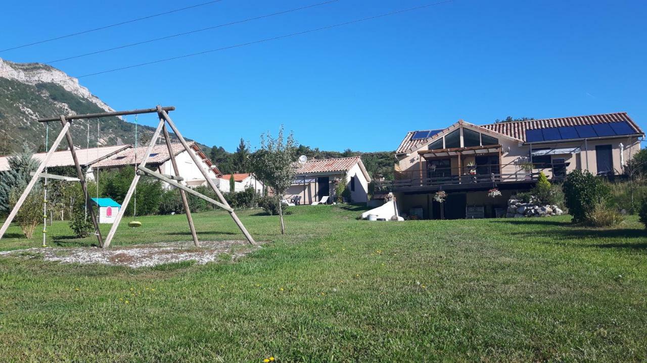 La Petite Maison 05 Trescléoux Dış mekan fotoğraf